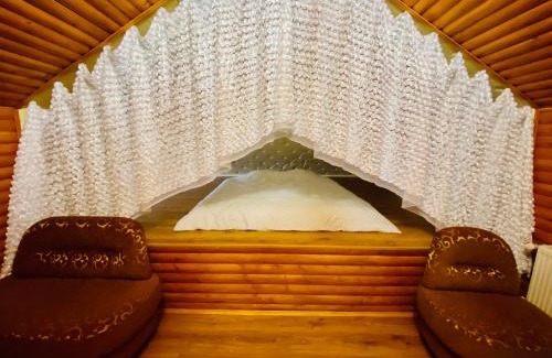 Chernovtsy Villa | Discover Villa na Roshi: Ideal for Families and Pets