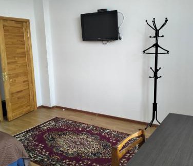 Lviv Oblast Hotel | Experience Villa Sady Yevi: Family-Friendly with Breakfast