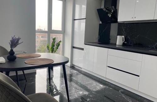 Rivne Apartment | Premier Apartments Near Bus Station - Family Friendly Stay