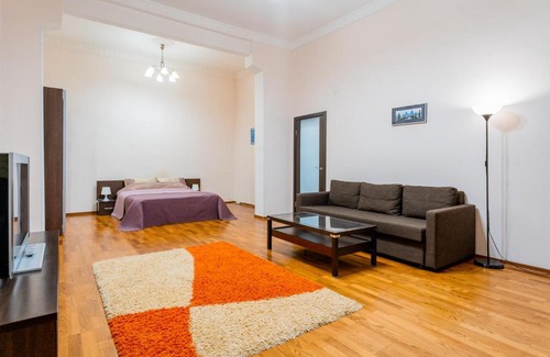 Palace District Apartment | Premier Stay in the Heart of St. Petersburg with Breakfast