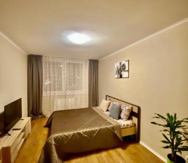 Dniprovs'kyi District Apartment | Exceptional View Apartment Just 3 Minutes from Metro