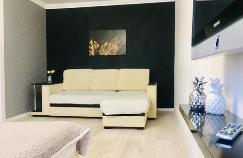 Noginsk Apartment | Pet-Friendly Guest Apartment on Rabochaya - Rated 10/10