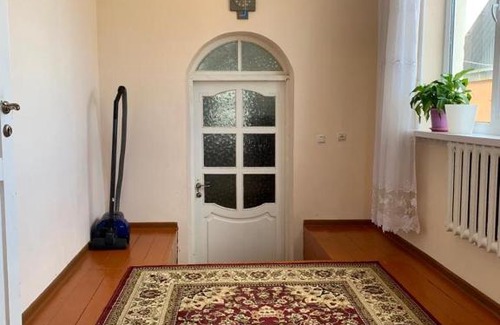 Bokonbayevo House | Budget-Friendly Guest House Амангелди with Hot Tub