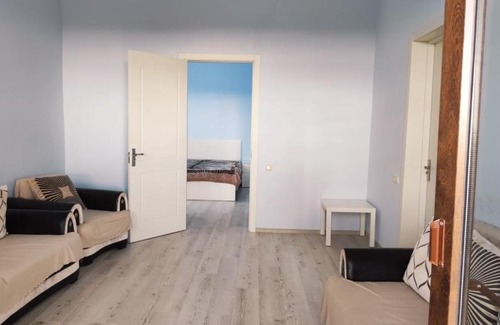 Kobuleti Apartment | Cozy Guest House in Kobuleti with Oceanfront Amenities