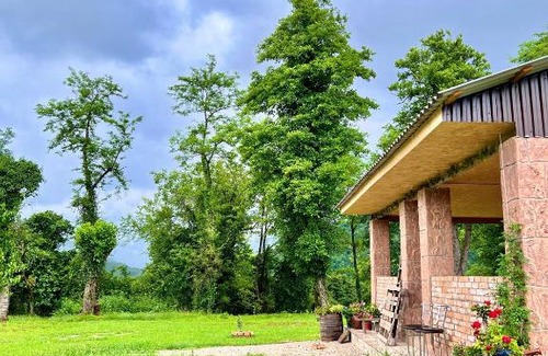 Gudauta Bed & Breakfast | Family-Friendly Getaway at Гостевой дом Дурипш