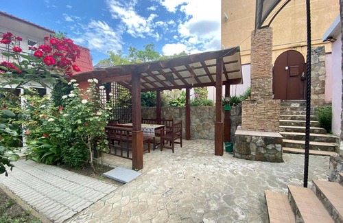 Gelendzhik House | Comfortable Guesthouse with Kitchen on Polevaia Street