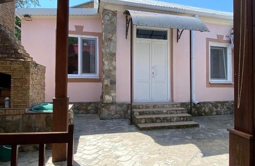 Gelendzhik House | Comfortable Guesthouse with Kitchen on Polevaia Street