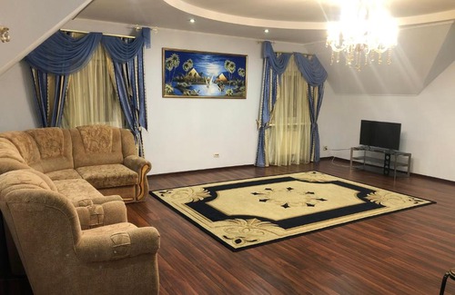 Yaroslavl House | Budget-Friendly Гостевой дом Милана with Kitchen Amenities