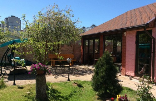 Baltiysk House | Perfect Oceanfront Retreat for Eight with Top Ratings