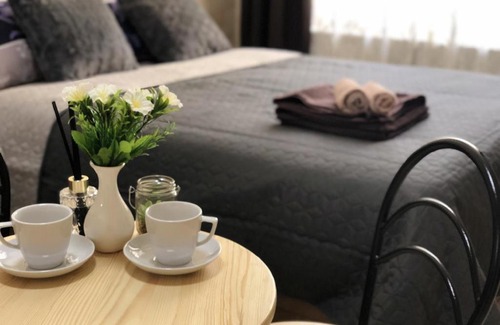 Ul'Yanka Apartment | Budget-Friendly Guesthouse on Zhukova with Accessibility