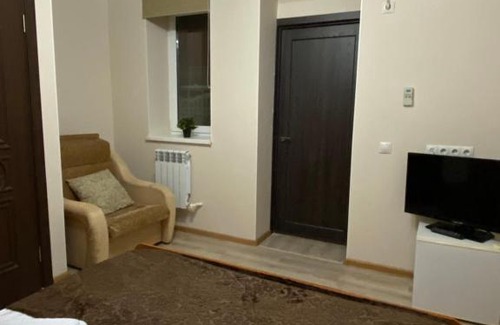 Gelendzhik House | Budget-Friendly Гостевой дом Паруса with Kitchen Amenities