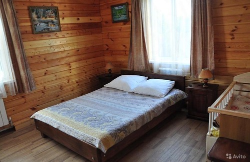 Suzdal House | Guest House Pinaikha: Pet-Friendly with Hot Tub & Kitchen