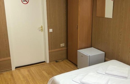 Zapadnyy okrug Hotel | Guest House with Geranium: Highly Rated Stay & Breakfast