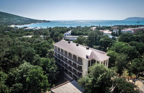 Kabardinka Hotel | Guest House "Troya" with Ocean Views and Private Beach