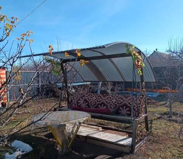 Karakol House | Family-Friendly Retreat at Гостевой дом у Назгули