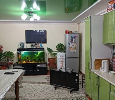 Karakol House | Family-Friendly Retreat at Гостевой дом у Назгули