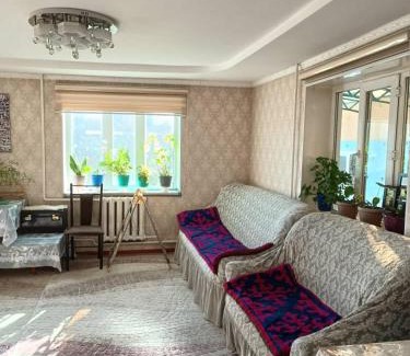Karakol House | Family-Friendly Retreat at Гостевой дом у Назгули