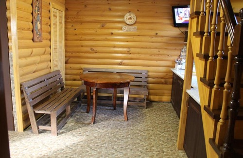 Melekhovo House | Pet-Friendly Getaway at GoodHouse with Relaxing Hot Tub