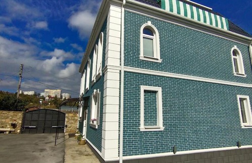 Stavropol House | Explore KUTA Guesthouse: Centrally Located with Pool & Breakfast