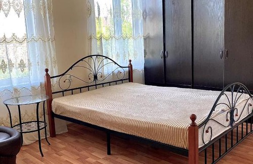 Gudauta House | Discover Oceanfront Comfort at Гостевой дом Leon