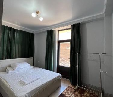 Bosteri House | Гостевой дом Razamlux