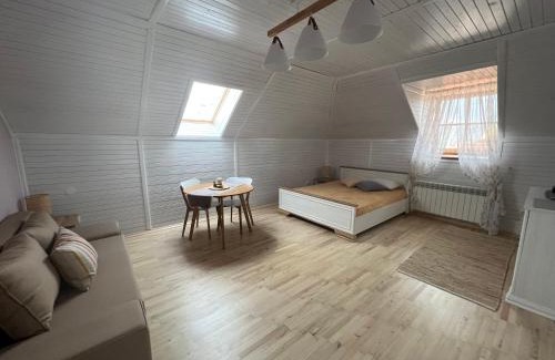 Kamenets-Podol'skiy Hotel | Eco-Friendly Comfort at Гостерія "Old Town" - Guest Rated 9/10