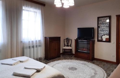 Kamenets-Podol'skiy Hotel | Eco-Friendly Comfort at Гостерія "Old Town" - Guest Rated 9/10