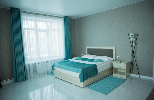 Noyabrsk Hotel | Cozy Hotel Белая Медведица with Breakfast & 9/10 Rating