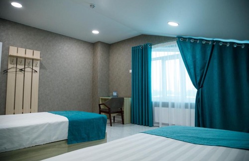 Noyabrsk Hotel | Cozy Hotel Белая Медведица with Breakfast & 9/10 Rating