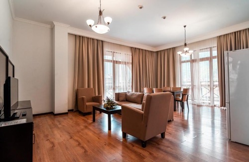 Gorki Gorod Apartment | Pet-Friendly Hotel Bonus in Krasnaya Polyana - 9/10 Rated
