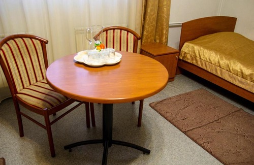 Tomsk Hotel | Comfortable Stays at Гостиница Заречная with Hot Tub & Breakfast