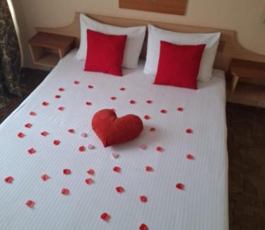 Aktobe Hotel | Comfortable Hotel ИЛЕК with Accessible Amenities & Breakfast