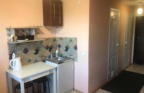 Mozhginskoe Hotel | Explore Hotel "На Весенней" – Pet Friendly & Breakfast Included