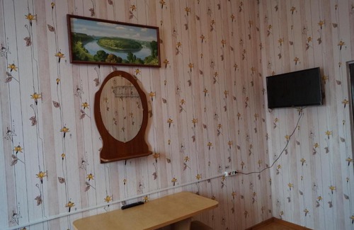 Pavlovsk Hotel | Budget-Friendly Гостиница Рай: Pet Friendly Comfort Awaits