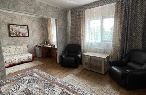 Novokuznetsk Hotel | Discover Comfort at гостиница "РИВЬЕРА" with Pool & Breakfast