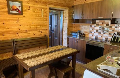 Volyn Oblast House | Guest Rated 9.9: Гостинний дім - Family & Pet Friendly