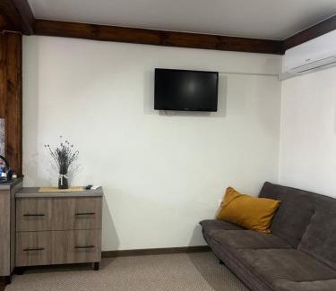 Odessa Oblast House | Exceptional Guest House with Family and Pet-Friendly Amenities