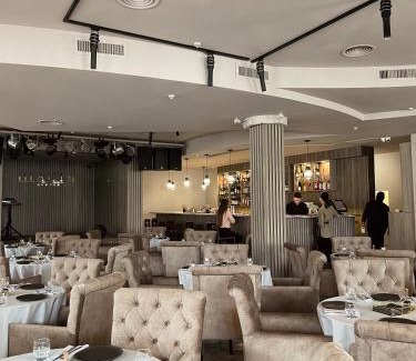 Svitlogirske Hotel | Pet-Friendly Getaway at Готельно-ресторанний комплекс Щастя
