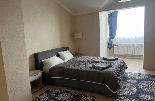 Uzhhorod Hotel | Relaxing Retreat at Готель Гармонія: Spa & Oceanfront Pools