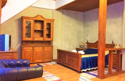 Shaian Hotel | Discover Готель Мараморош: Oceanfront Bliss Awaits!