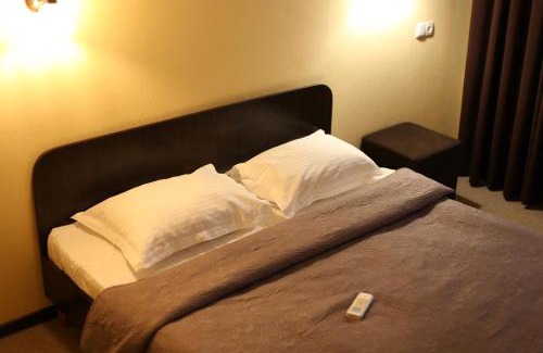 Okhtyrka Hotel | Discover Hotel "Palace" with Hot Tub & Dining Options