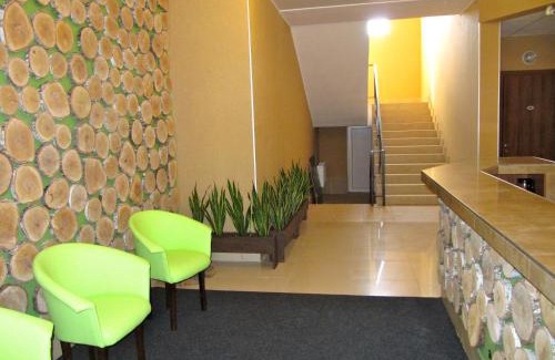 Klavdiyevo-Tarasove Hotel | Pet-Friendly Retreat at Готель «Северинівка» with Pool
