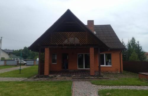 Volyn Oblast Apartment | Beachfront Retreat at ГРАНД with Pet-Friendly Amenities