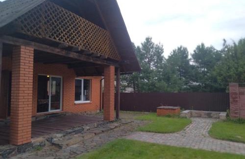 Volyn Oblast Apartment | Beachfront Retreat at ГРАНД with Pet-Friendly Amenities