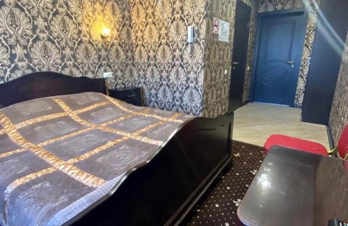 Shcherbinka Hotel | Budget-Friendly ГРАНТ Отель with Breakfast & Great Reviews