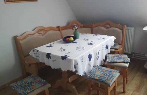 Berehove House | Child-Friendly Retreat at Грушевського 13 | Rated 9.9/10