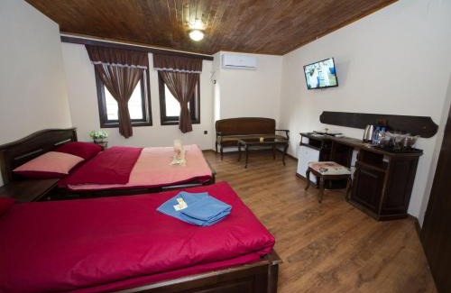 Gabrovo House | Discover Гурме хаус: Family-Friendly with Breakfast Included