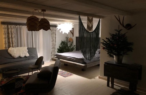 Yasinia Hotel | Experience ГУЦУЛЬСЬКА ХАТА: Child-Friendly Retreat