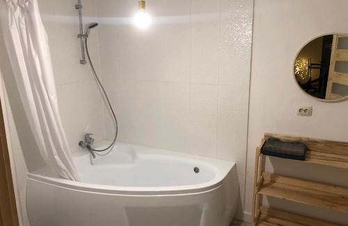 Yasinia Hotel | Experience ГУЦУЛЬСЬКА ХАТА: Child-Friendly Retreat