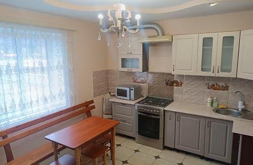 Roztoky Apartment | Mountain Dew: Family-Friendly Retreat with Pet Perks